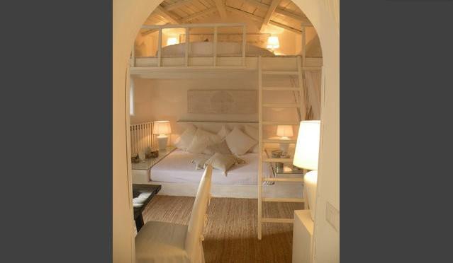 Natural Pantheon Apartment